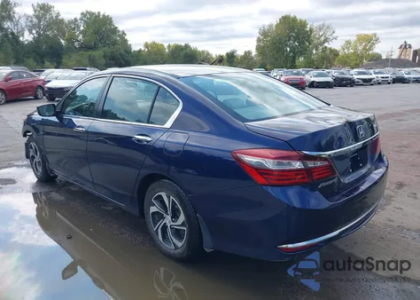 2017 Honda Accord Lx z USA, uszkodzony, nr VIN 1HGCR2F37HA181718